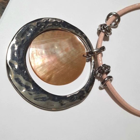 Chico's Shell Shine Statement Necklace NWT - Picture 7 of 11